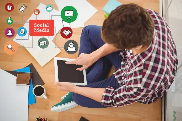 Social Media Consultant